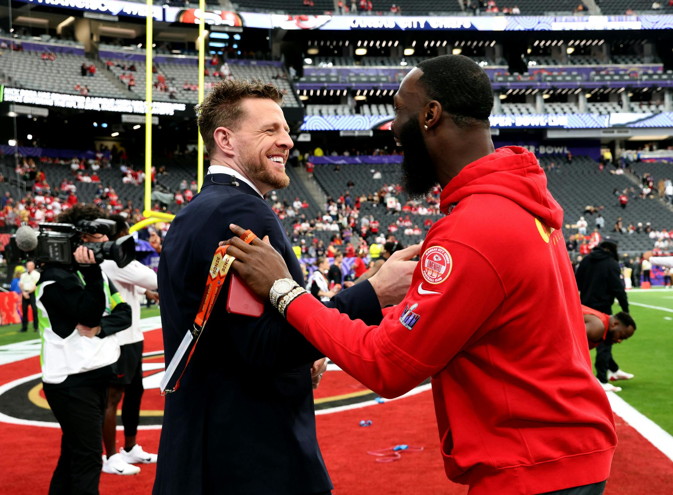 Charles Omenihu and JJ Watt