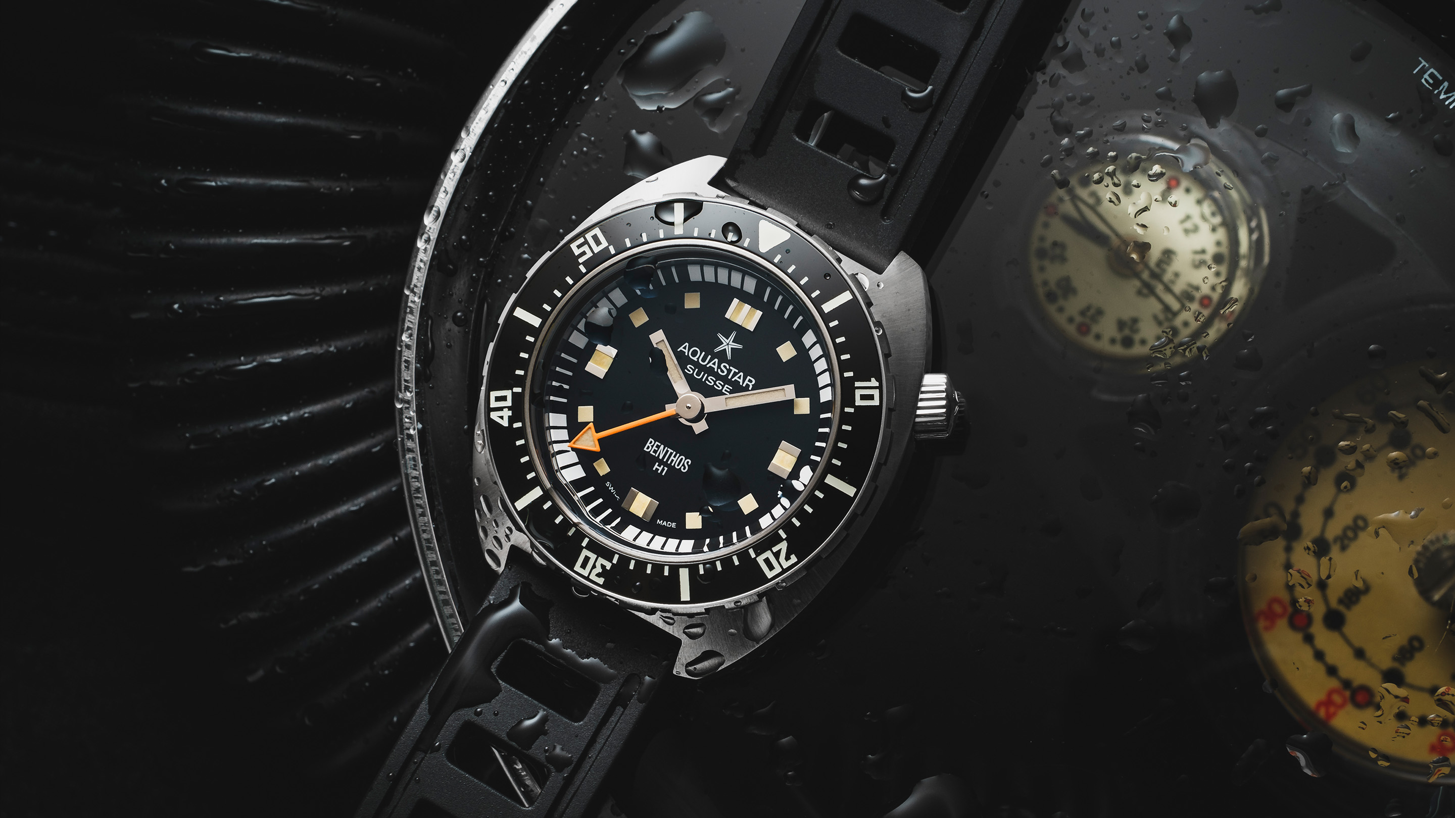HYT H1.0 hydro mechanical watch places time in perpetual fluid motion