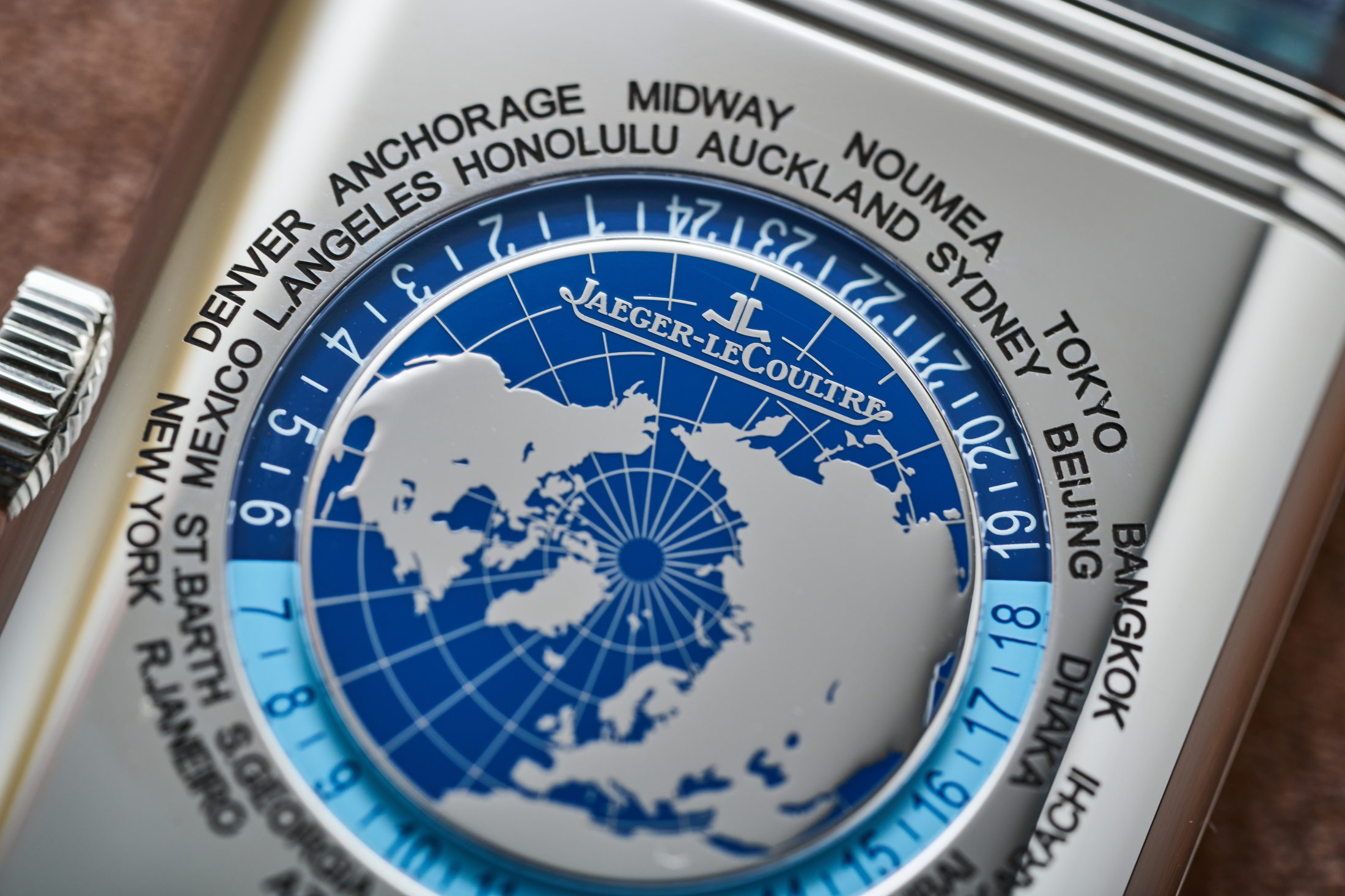 Reverso Tribute to Geographic