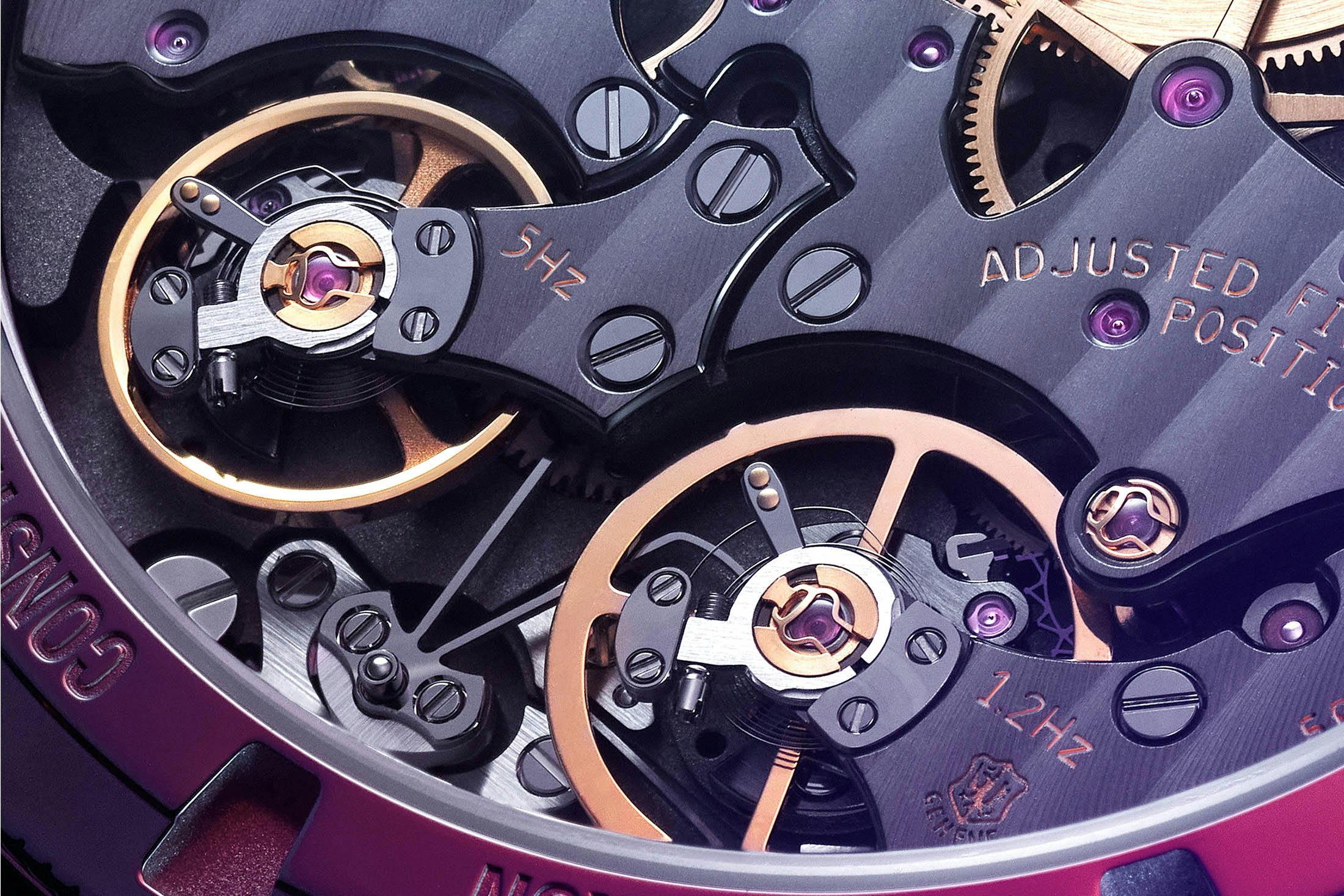 VC Twin Beat Perpetual Balance Wheels macro