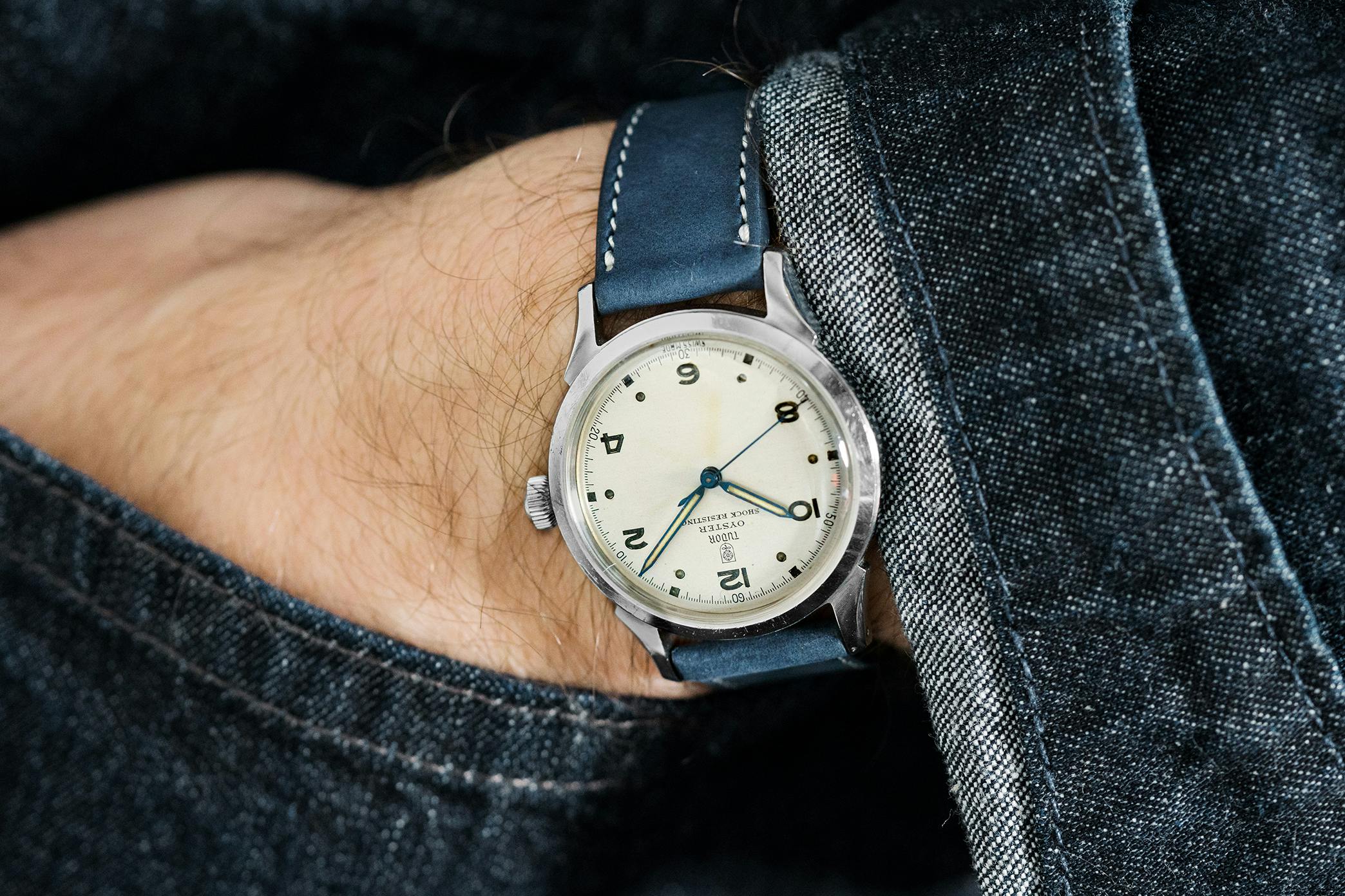 <p><a href="https://shop.hodinkee.com/products/oyster-rose-shield?utm_source=hodinkee&amp;utm_medium=article&amp;utm_campaign=article-links-vintage" target="_blank">1950s Tudor Oyster Ref. 4540</a></p>