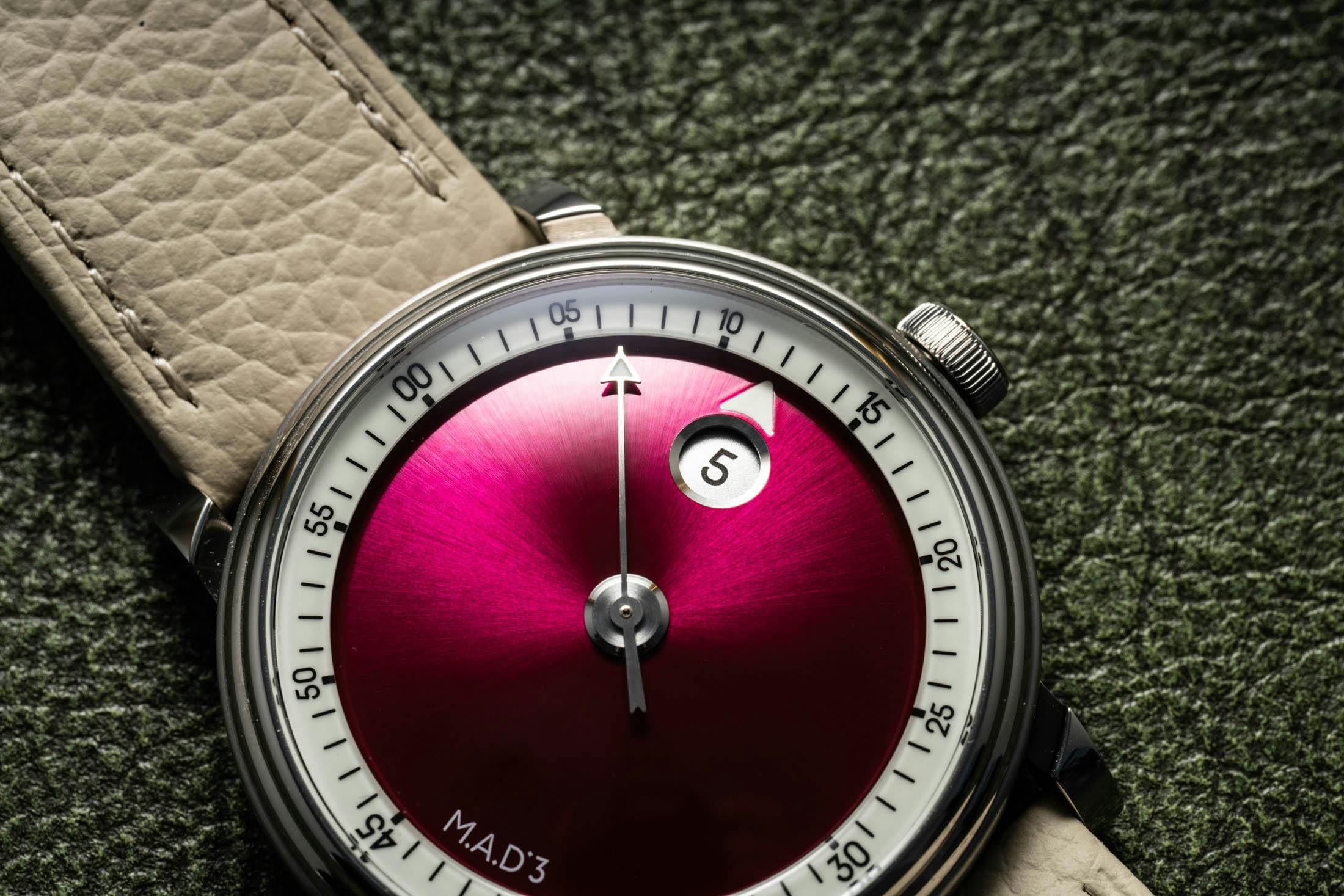 MAD3 Pink Dial Macro
