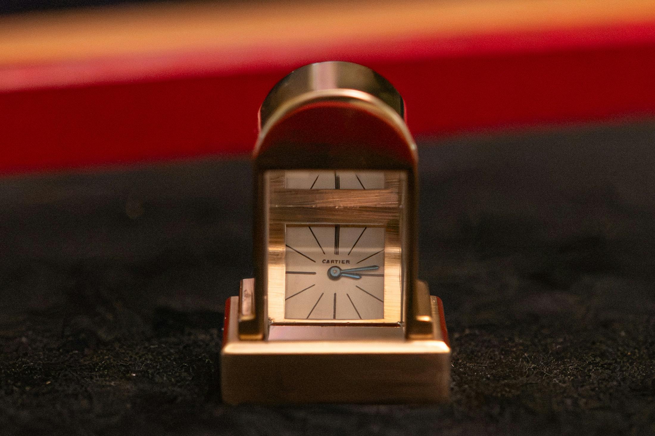 <p>A miniature Cartier clock.&nbsp;</p>