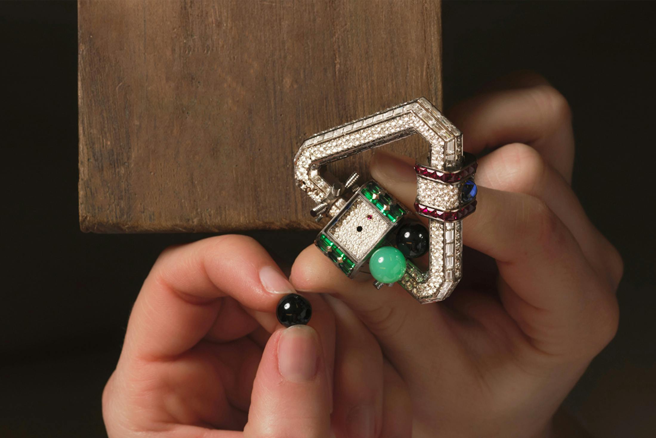 Making the Cartier carabiner