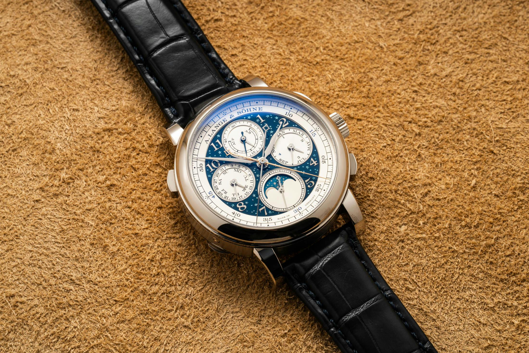 1815 Rattrapante Perpetual Handwerkskunst Lay Flat Shot