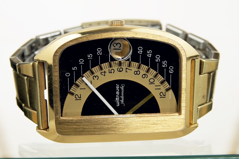 Wittnauer clearance futurama 1000