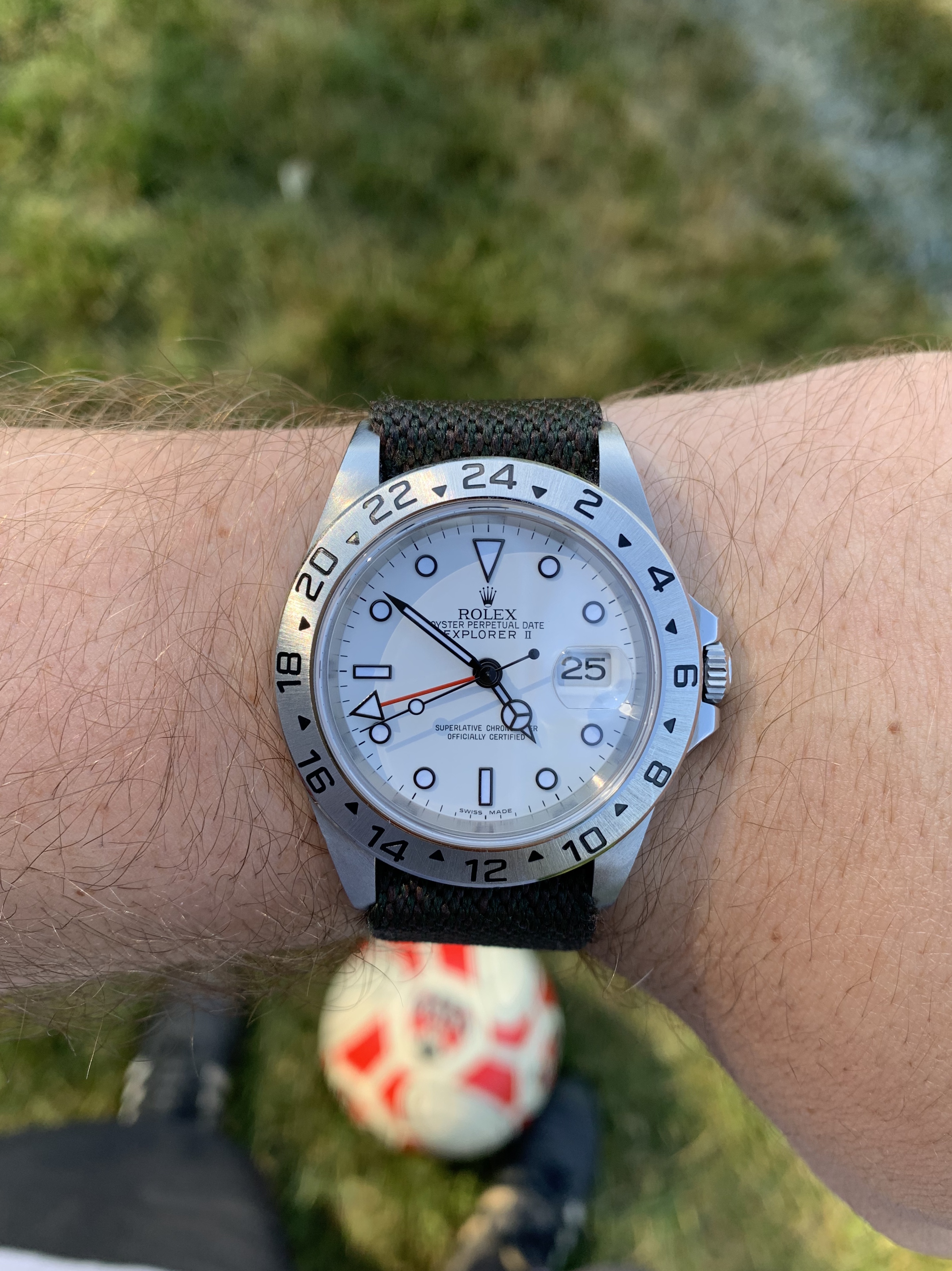 Rolex discount explorer 16570