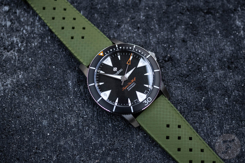 Zodiac Super Sea Wolf Skin Diver Automatic ZO9212 — Hodinkee Community