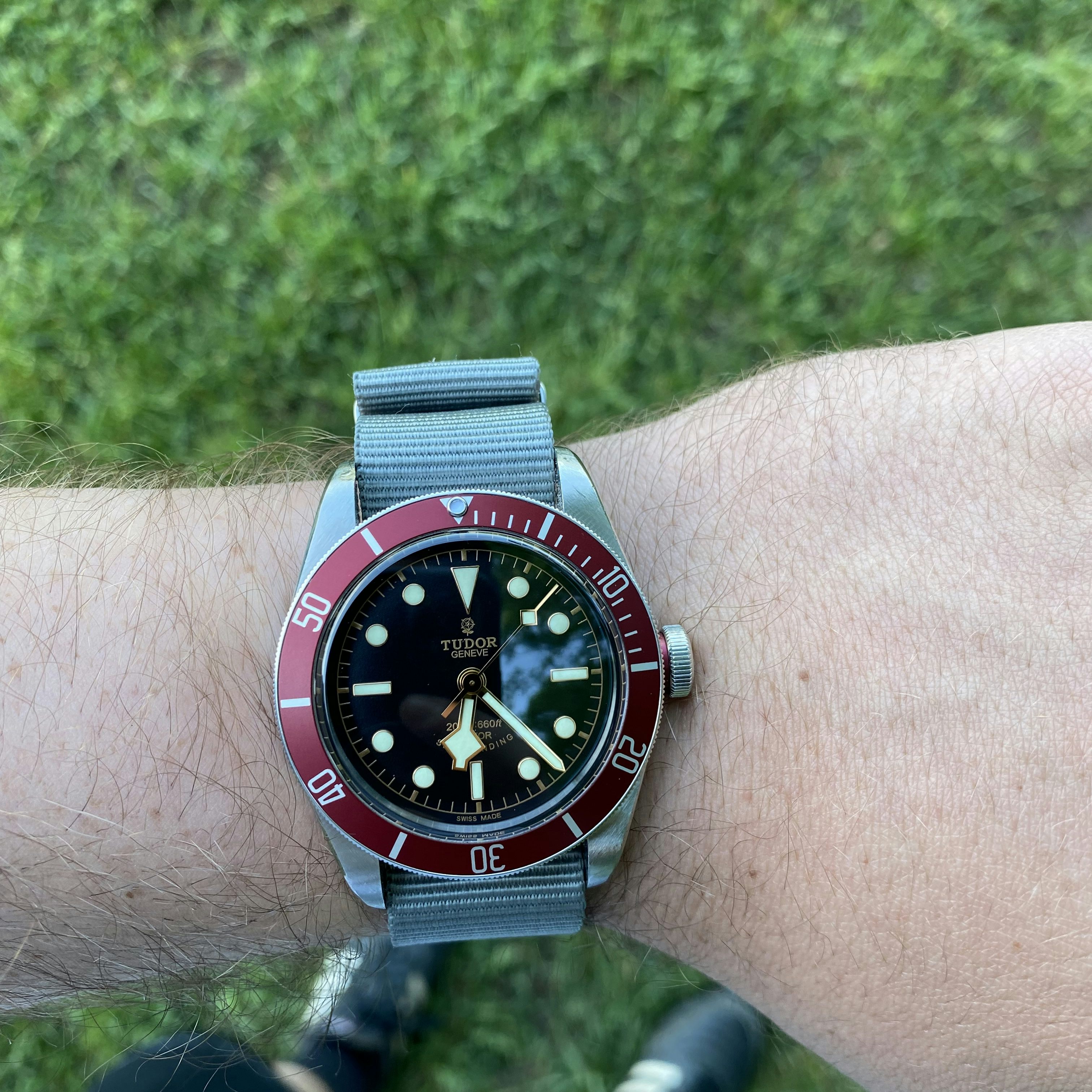 Tudor black bay sales 79220r