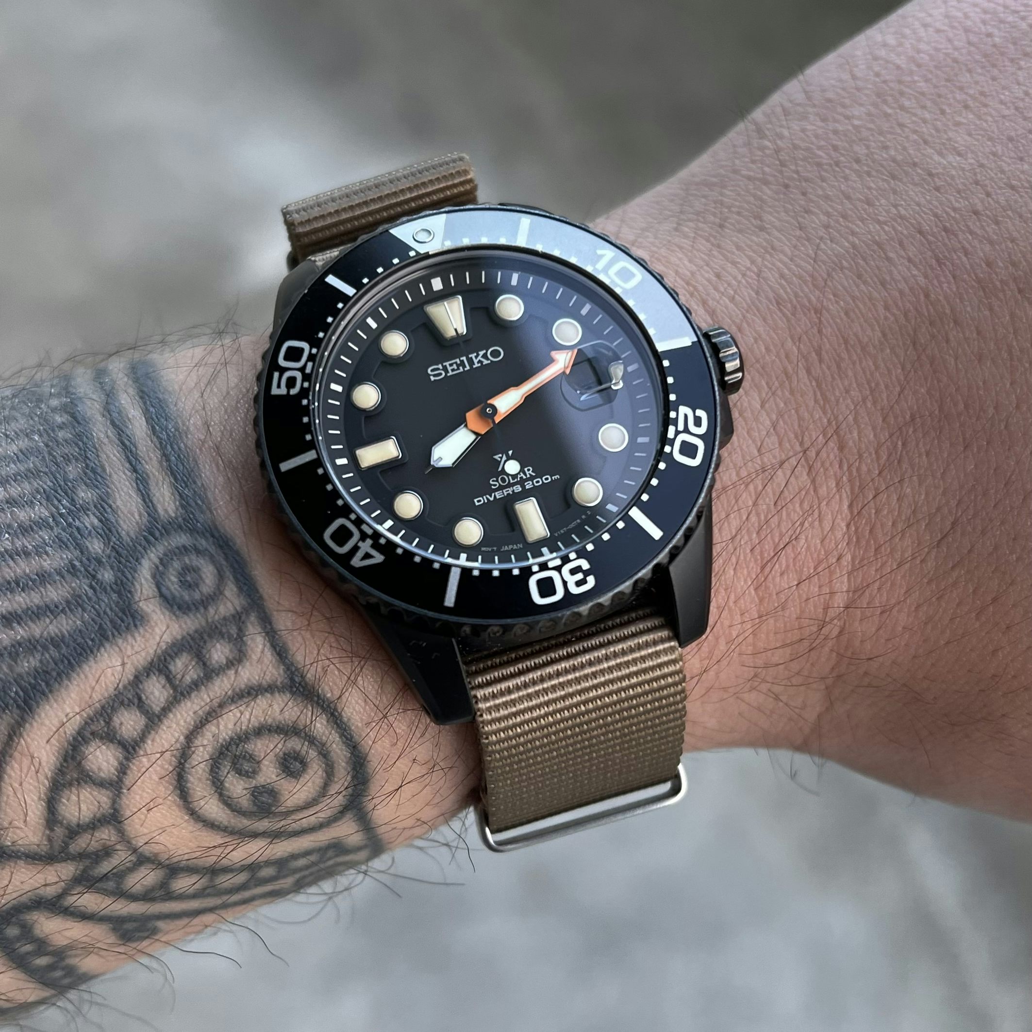 Seiko prospex black series solar 200m sne493p1 deals