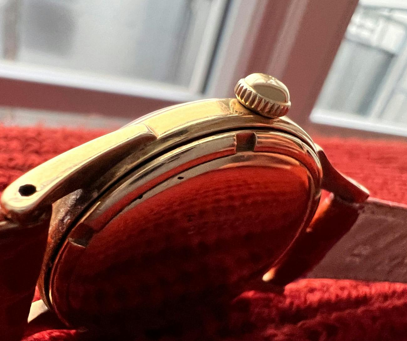 Montre Vintage Universal Genève Monodatic Automatique - Cadran Cuba, Acier, Mouvement Suisse Années 60